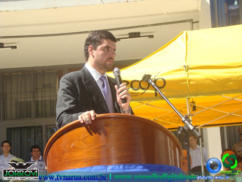 DSC01945.jpg