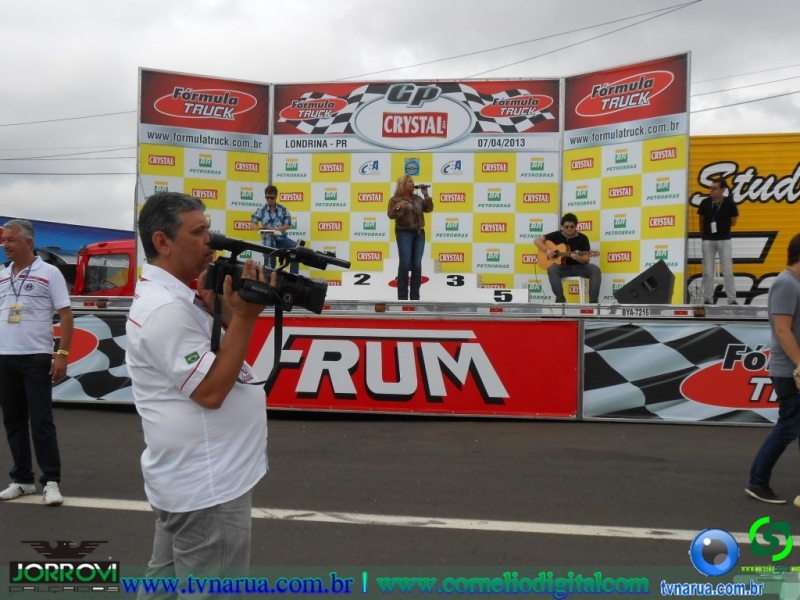 07-04-2013_formula_truck_100.jpg