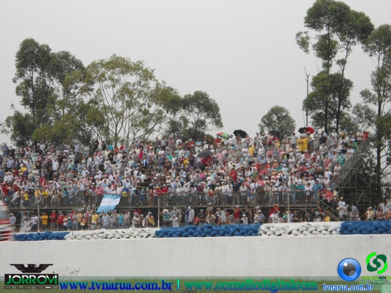 07-04-2013_formula_truck_177.jpg