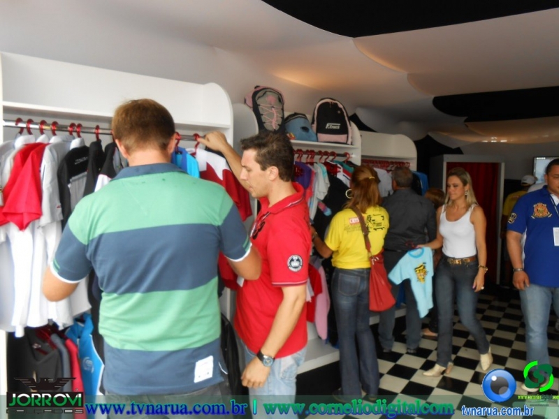 07-04-2013_formula_truck_400.jpg