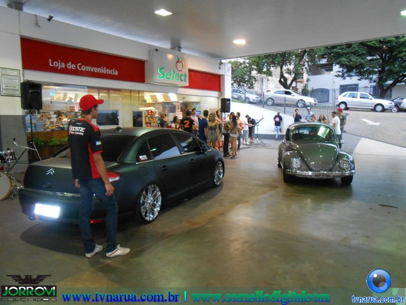 12-03-2013_Diego_Vinicius_Posto_Gasolina_2801129.jpg