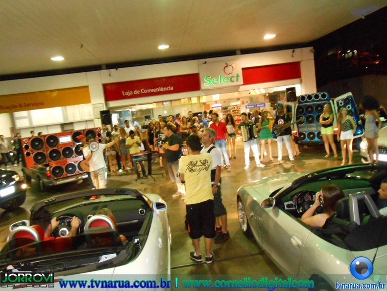 12-03-2013_Diego_Vinicius_Posto_Gasolina_2808429.jpg