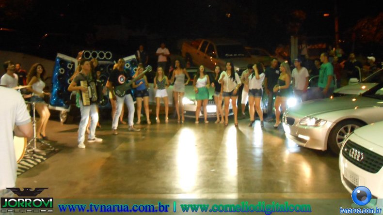 12-03-2013_Diego_Vinicius_Posto_Gasolina_2809629.jpg