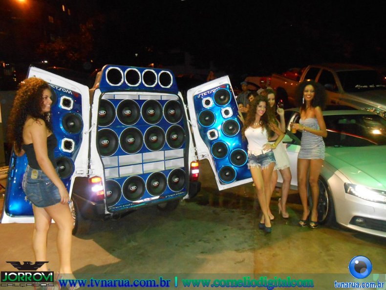 12-03-2013_Diego_Vinicius_Posto_Gasolina_2812929.jpg
