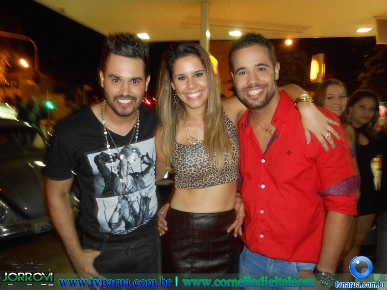 12-03-2013_Diego_Vinicius_Posto_Gasolina_2814229.jpg