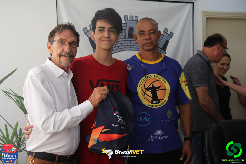 15-12-2019_Atletas_Recebem_Bolsas_42.jpg