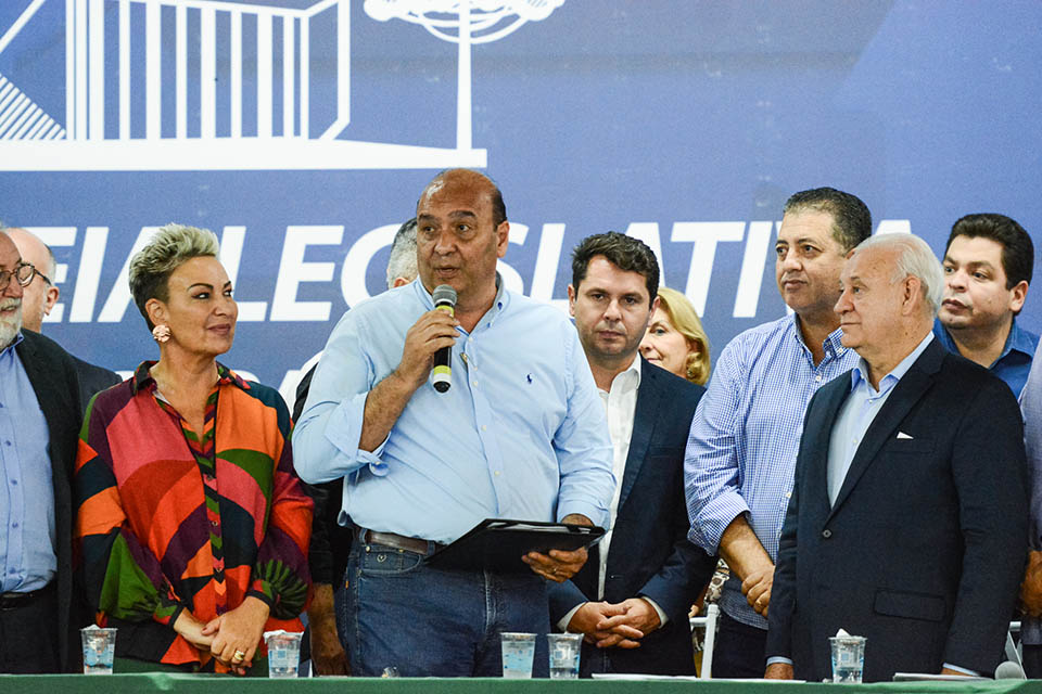 Sociedade Rural do Paraná entrega à deputados pedido para melhorias em infraestrutura