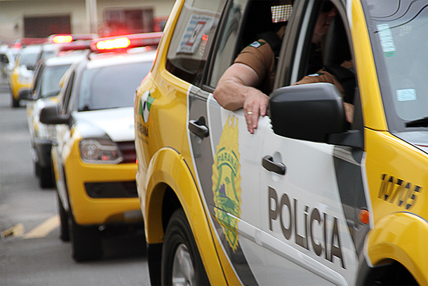 Dois foragidos são capturados em ronda pela Polícia Militar em Cornélio