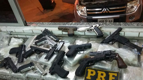 Cozinheiro de Londrina é preso com cocaína avaliada em R$ 10 milhões e 13 pistolas