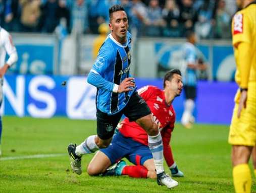 Copa do Brasil: Com Mais Ofensividade, Grêmio vence o Cruzeiro em primeiro jogo da Semi Final da Copa do Brasil imagens/thumbs/17-08-2017_3_Barrios_l.jpg