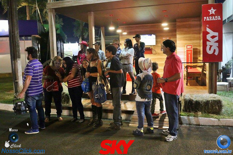 071.jpg