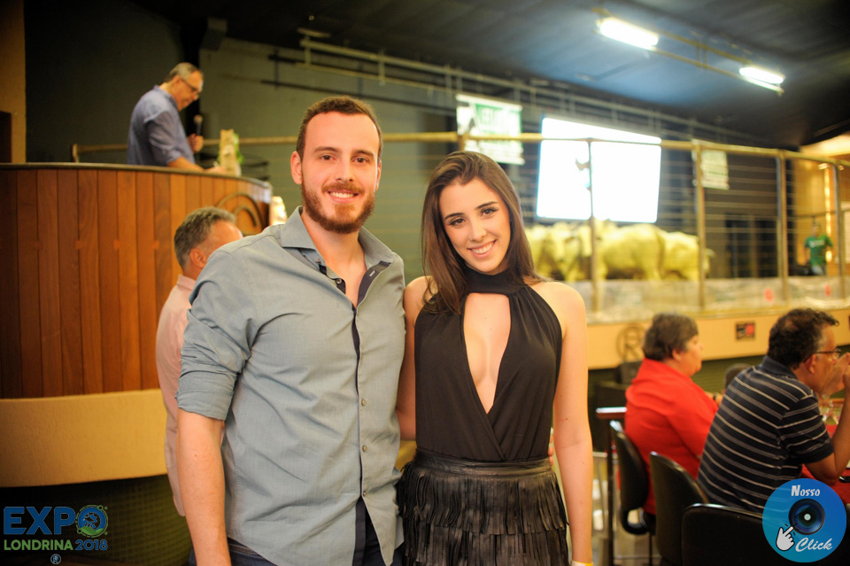 06-04-2018_ExpoLondrina_16_Leilao_Dez_Marcas_21.jpg