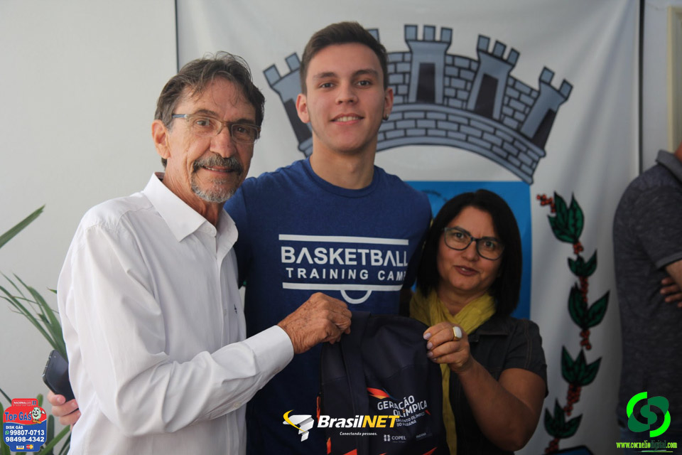 15-12-2019_Atletas_Recebem_Bolsas_41.jpg