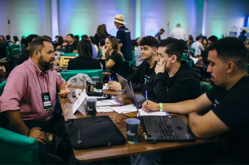 Hackathon Smart Agro estreia novo formato na ExpoLondrina
