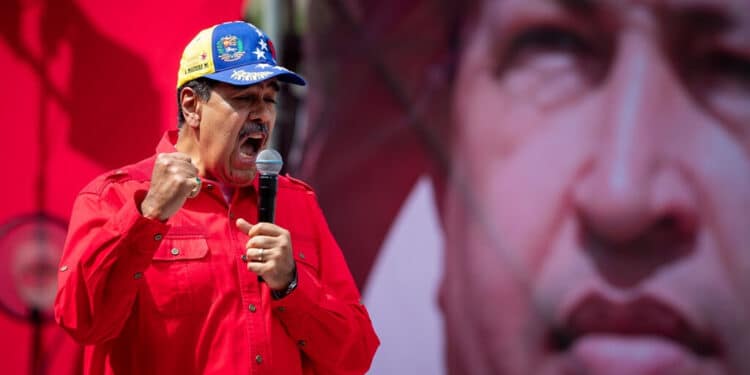 Encenação: Ditadura de Maduro inicia processo para marcar eleição